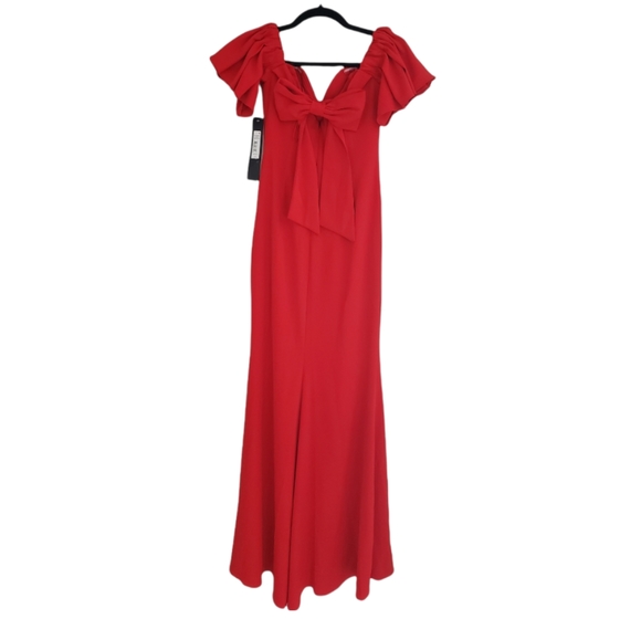 BADGLEY MISCHKA Off-the-Shoulder Gown - Picture 2 of 5